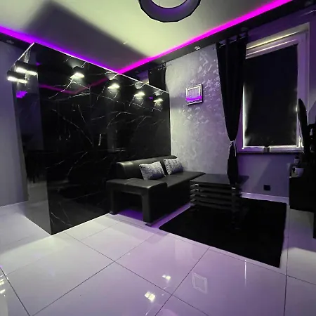 Apartament Black & White *