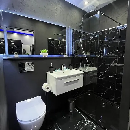Apartament Black & White Apartment *